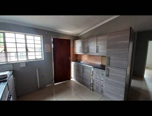 4 BEDROOM HOUSE FOR SALE IN DANVILLE